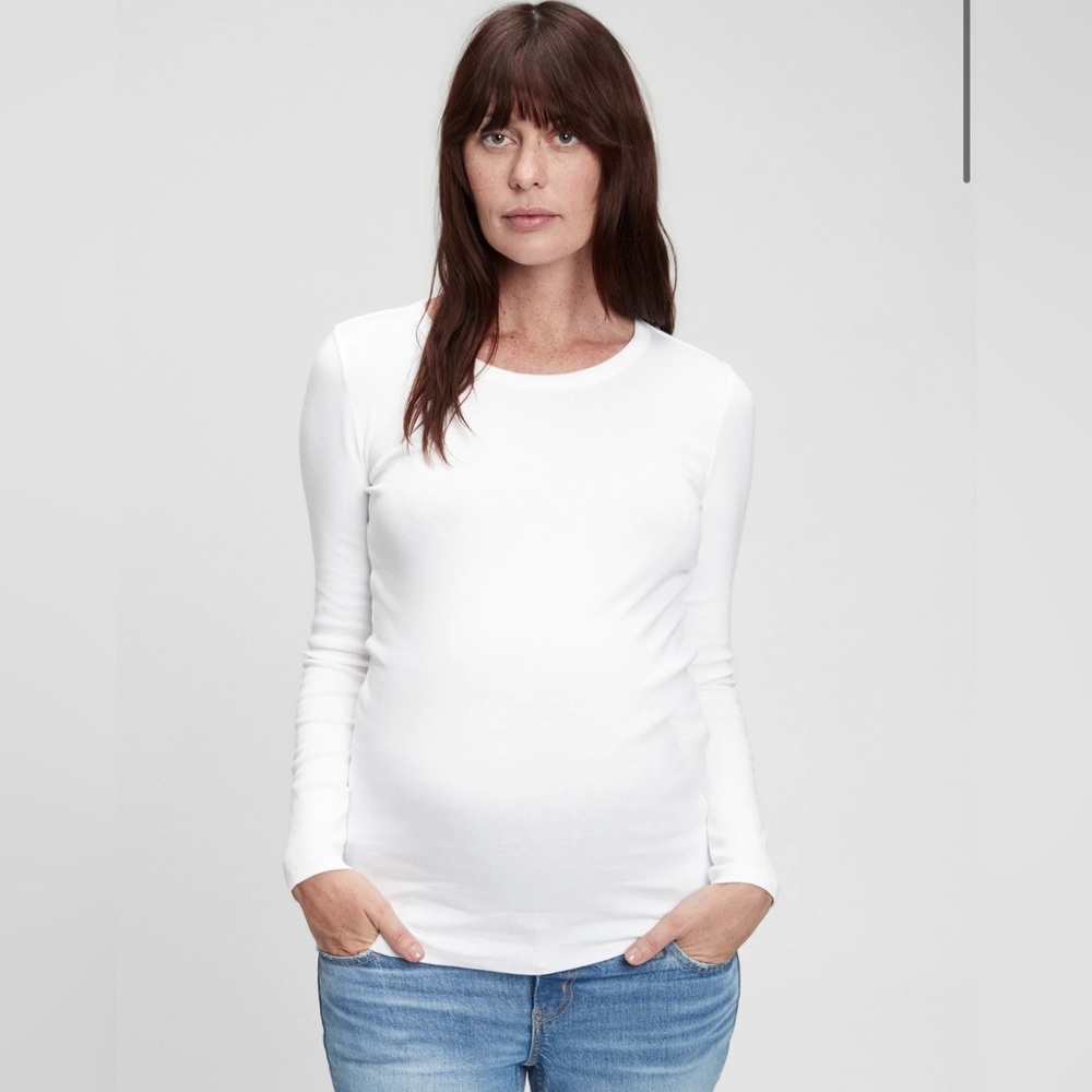 Gap maternity long sleeve tee